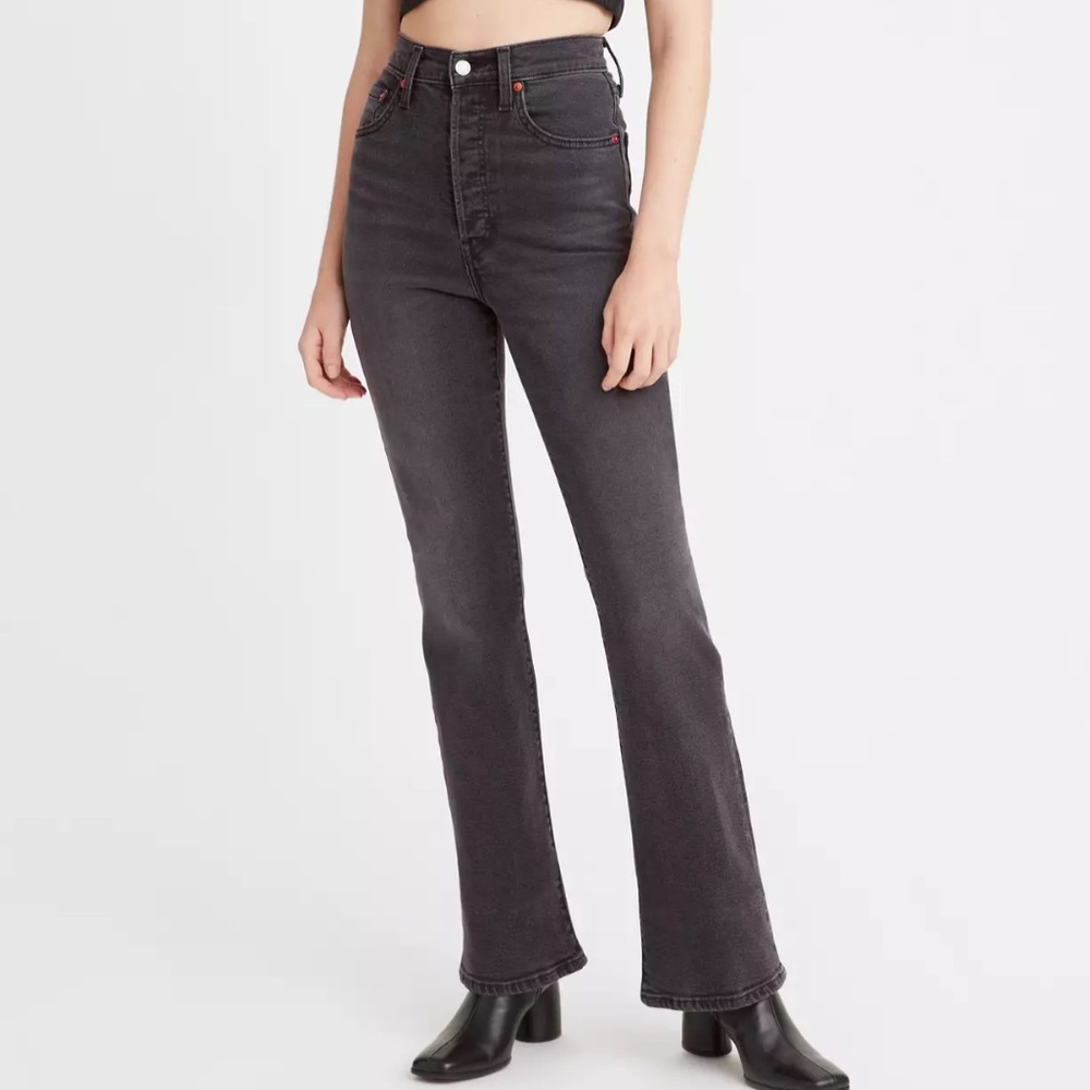 Levi’s Ribcage Bootcut Jeans